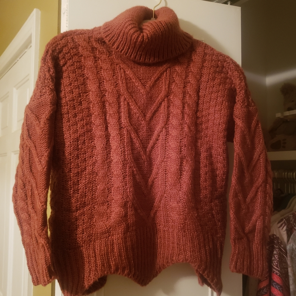 Turtle neck sweater